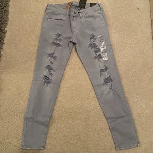 NWT American eagle distressed  jeggings